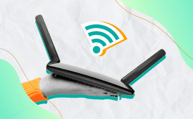 imagem de uma mão segurando um roteador de internet