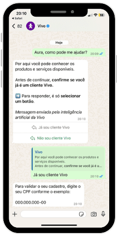 Tela de celular mostrando uma conversa no WhatsApp com o atendimento virtual da Vivo. A assistente pergunta se o usuário já é cliente Vivo e solicita a confirmação. O usuário seleciona 'Já sou cliente Vivo' e em seguida é solicitado o CPF para validar o cadastro.