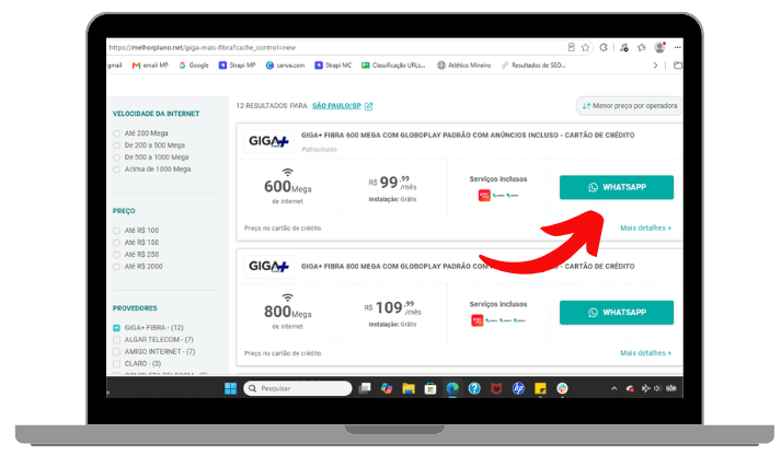 Notebook exibindo comparador de planos de internet, com ofertas da Giga+ Fibra de 600 e 800 Mega, preços e botão de contratação via WhatsApp.
