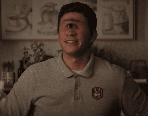 foto de tyson, meio irmão de percy jackson